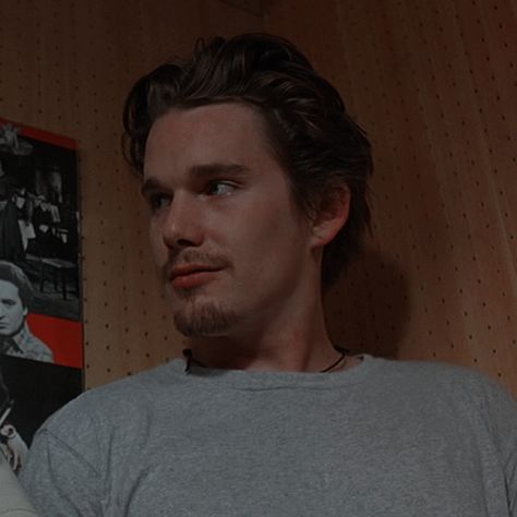 Ethan Hawke 90s, Ethan Hawke Movies, Beaking Bad, Before Trilogy, Male Portrait Poses, Ethan Hawke, Dead Poets Society, Before Sunrise, Jake Gyllenhaal