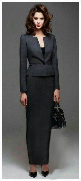 Go to work in a hobble skirt suit Skirt Suit Business, Womens Tailored Suit, Long Straight Skirt, Tight Skirts, Long Skirt Suits, Black Skirt Suit, Hobble Skirt, Black Leather Pencil Skirt, Skirt Inspiration