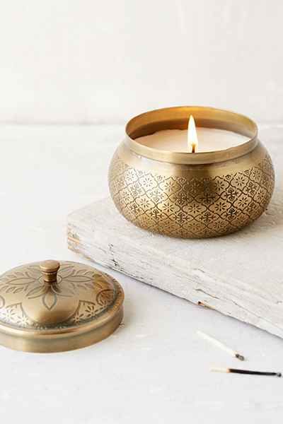 Deco Baroque, Diy Candle Holders, Candle Inspiration, Candle Jar, Moroccan Decor, Metal Candle, Designer Candles, House Smells, Diy Candles