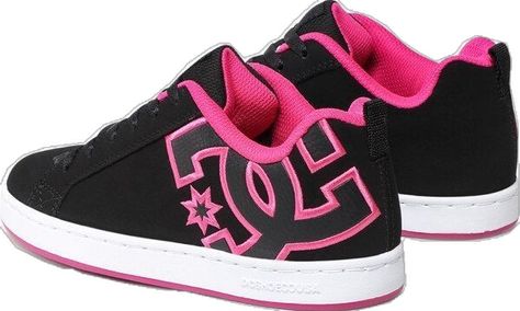 Dc Boots, Dream Closet Clothes, Dc Court Graffik, Dc Clothing, Dc Sneakers, Dc Shoes Women, Pinterest Fits, Shoes For School, Dream Gift