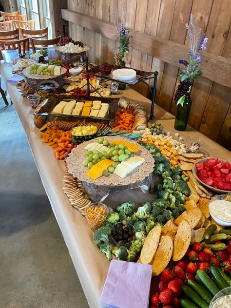 Winery Baby Shower Ideas, Wedding Charcuterie Table, Wedding Charcuterie, Charcuterie Table, Charcuterie Appetizers, Party Plan, Charcuterie Recipes, Winery Wedding, Winery Weddings