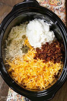 Cheese Hashbrowns, Crockpot Hashbrown Casserole, Potatoes Easy, Crock Pot Potatoes, Breakfast Crockpot Recipes, Crockpot Casserole, Hashbrown Recipes, Crockpot Breakfast, Crockpot Dishes