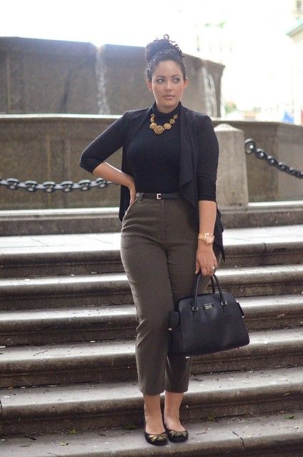 She looks great! I love this outfit and would love to start tucking in my shirt (wearing belts) instead of hiding my not so perfect waistline. Ținute Business Casual, Moda Curvy, Mode Tips, Fest Outfits, Look Plus Size, Stil Inspiration, Professional Attire, Ținută Casual, Interview Outfit