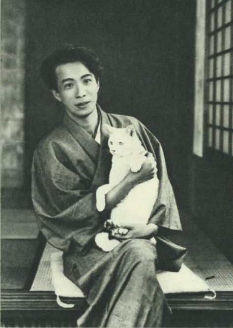 Japanese Literature, Japan History, Unread Books, Writers And Poets, Aesthetic Japan, Dazai Osamu, Cat People, Oui Oui, Pose Reference Photo