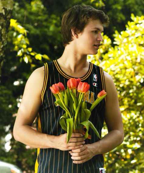 Por qué raioz eres tan guapo!????♥ :( Flowers