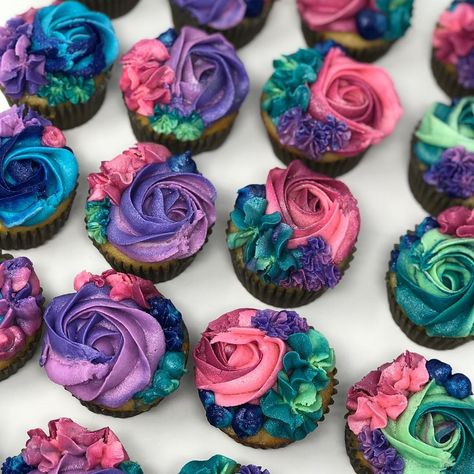 Jewel Tone Wedding Cupcakes, Jewel Tone Cupcakes, Jewel Tone Cake, Jewel Tone Wedding Cake, Jewel Tone Wedding Cakes, Bright Cupcakes, Decorating Desserts, Cake Alternatives, Jewel Tone Color Palette