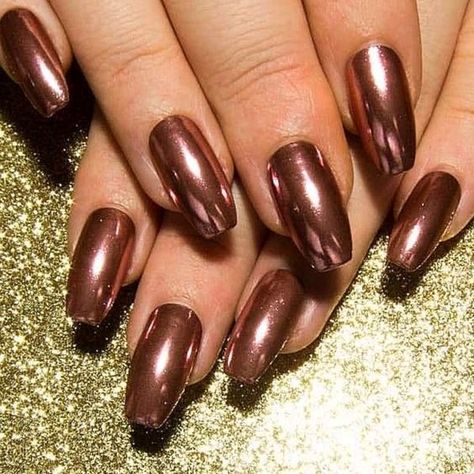 17 Trendy Winter Nail Colors for 2023-2024 - thepinkgoose.com Gold Nails Chrome, Metallic Nails Design, Toenail Art, Bronze Nails, Nails Rose, Brown Nail, Metallic Nail Polish, Nails Chrome, Chrome Nails Designs