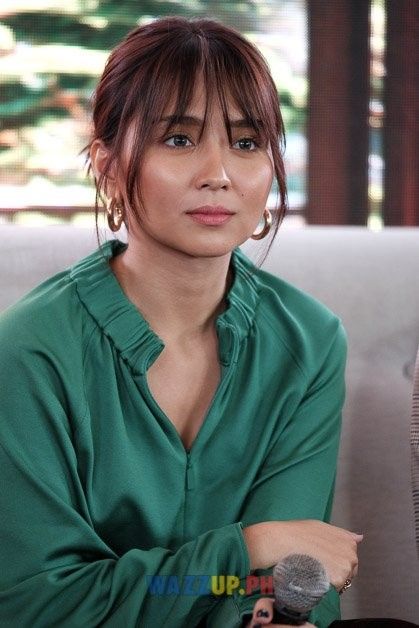 The Hows Of Us Media Day 082218 kathryn bernardo | daniel padilla | kathniel © Kathryn Hair Color, Kathryn Bernardo With Bangs, Front Bangs With Short Hair, Kathryn Bernardo Bangs, Kathryn Bernardo Short Hair, Kathryn Bernardo Hair Color, Hair Peg, Kathryn Bernardo Hairstyle, Ideal Face