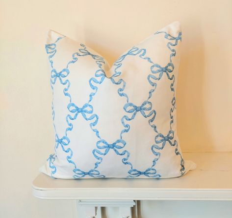 This Throw Cushions item by Aurelia6311 has 22 favorites from Etsy shoppers. Ships from New Zealand. Listed on 05 Nov, 2023 Chinoiserie Pillow Covers, Bow Pillow, Chinoiserie Pillow, Aqua Pillows, Bow Pillows, Ruffle Pillow, Classic Cottage, Block Printed Pillows, Blue Pillow Covers