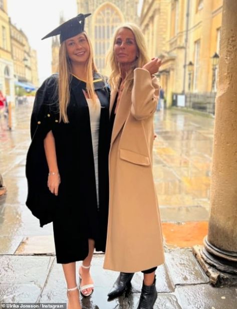 Proud Ulrika Jonsson shared snaps with daughter Bo on Saturday after she graduated from her university course to become a nanny. Ulrika Jonsson, Email Tips, Nepo Baby, Sporty Spice, University Courses, Going To University, Top News, Nanny, Kate Middleton