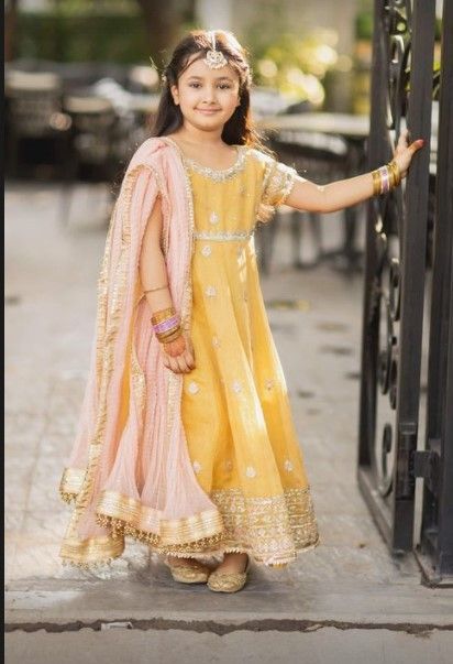 Kids Party Wear Dresses, Kids Ethnic Wear, Kids Dress Collection, Simple Frocks, Pakistani Style, Pakistani Fashion Party Wear