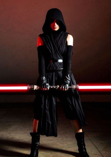 Han pasado algunas semanas de la última batalla de Kylo Ren y Luke Sk… #fanfic # Fanfic # amreading # books # wattpad Star Wars Woman Cosplay, Dark Rey Star Wars Costume, Sith Rey Costume, Sith Halloween Costume, Starwars Poses Reference, Lady Sith Cosplay, Starwars Costumes Women Dark Side, Kylo Ren Cosplay Female, Jedi Outfit Female Aesthetic