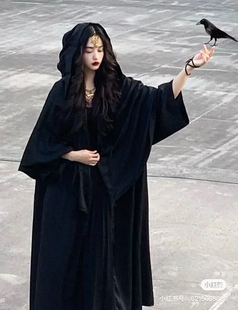 halloween witch costume Halloween Basic Costumes, Long Black Dress Witch Costume, Famous Witches Costumes, Last Minute Witch Costume, Movie Witches Costumes, Classic Witch Costume Vintage Halloween, Classic Witch Costume, Black Witchy Costume For Cosplay, Halloween Witch Costume