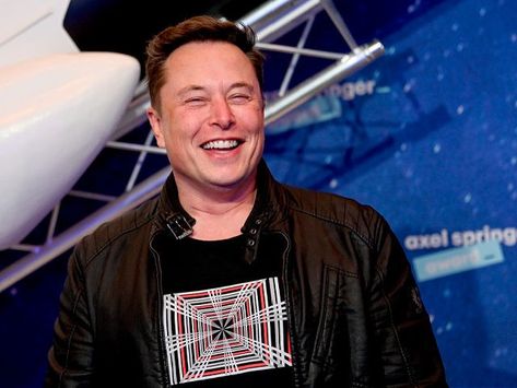 Elon Musk Tesla, Moving To Texas, Shearling Vest, Jeff Bezos, Tesla S, Tesla Model S, Saturday Night Live, Elon Musk, Black Leather Jacket