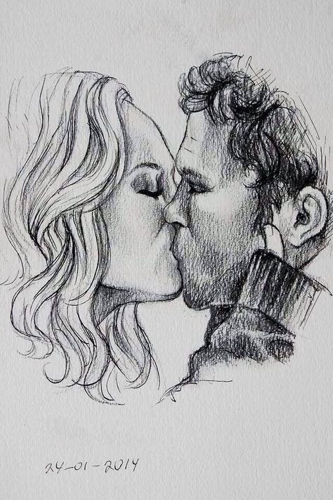 Ahhhh esse desenho sem palavras Klaroline Fanart, Vampire Drawing, Dessin Game Of Thrones, Klaus Caroline, Klaus From Vampire Diaries, Vampire Drawings, Vampire Diaries Poster, Klaus And Caroline, Vampire Diaries Movie