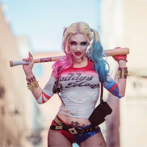 GracieTheCosplayLass (@graciethecosplaylass) • Instagram photos and videos Harley Quinn Make-up, Harley Quinn Merchandise, Laura Gilbert, Margot Robbie Harley Quinn, Margot Robbie Harley, New Harley, Harley Quinn Costume, Diy Halloween Costumes Easy, Harley Quinn Cosplay