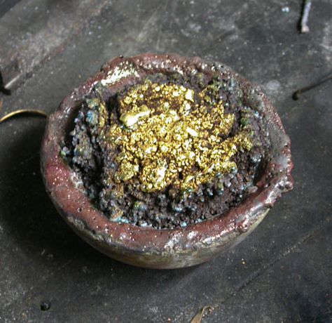 Gold Sluice, Panning For Gold, Scrap Gold, Gold Detector, Jewelry Making Classes, Gold Prospecting, Melting Metal, Gold River, Metal Working Projects