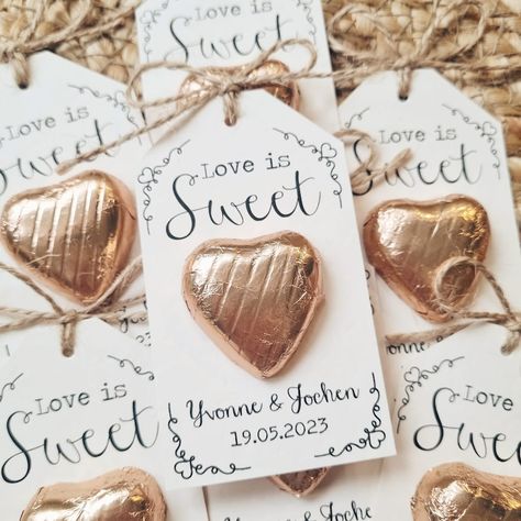 Love is Sweet Chocolate Heart Wedding Favour, Sweet Love, Personalised, Elegant, Rustic, With Twine Bow Detailing - Etsy White And Gold Wedding Themes, Wedding Pretzels, Sweet Wedding Favors, Wedding Frame Gift, Candy Wedding, Heart Wedding Favors, Bridal Shower Tags, Bridesmaid Groomsmen Gifts, Twine Bow