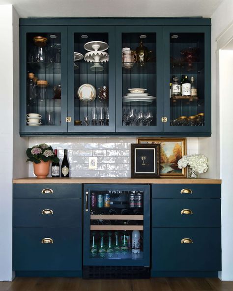 Navy Kitchen, Crockery Unit, Diy Kitchen Renovation, Built In Bar, Home Bar Designs, Classic Kitchen, Blue Cabinets, Blue Kitchens, Ikea Kitchen