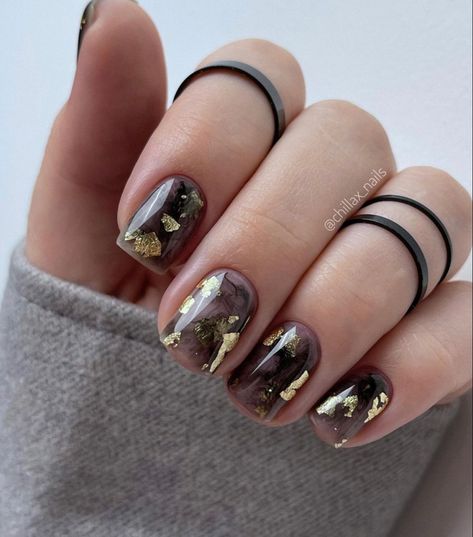 Gold And Black Nails Short, Gunmetal Nails Design, Black And Bronze Nails, Elegant Dark Nails, Black And Gold Nails Short, Bronze Nails, Retro Nails, Gold Nail Designs, Hello Nails