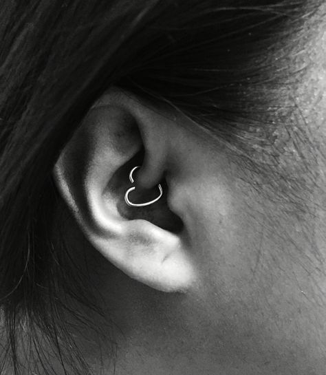 Heart Cartalige Piercing, Daith Heart Jewelry, Heart Shaped Daith Piercing, Silver Daith Piercing, Cartalige Piercing, Heart Daith Piercing, Heart Daith, Inner Ear Piercing, Snug Piercing