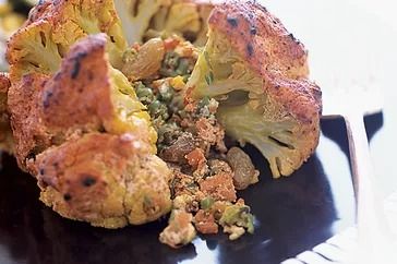 Vegetarian Main Course Stuffed Cauliflower, Chickpea Flour Recipes, Vegetarian Main Course, Turmeric Water, Indian Dinner, Cauliflower Recipe, Vegetarian Dish, Vegetarian Main Dishes, Veggie Burgers