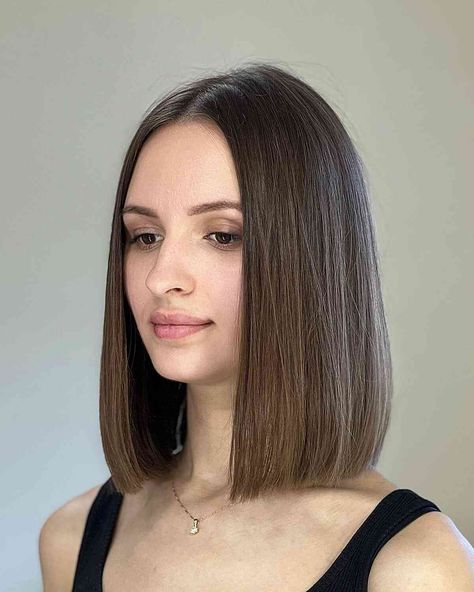 Long Bob Hairstyles For Thick Hair, Easy Trendy Hairstyles, Bob Hairstyles For Thick, Long To Short Hair, Short Straight Hair, Shoulder Length Hair Cuts, Long Bob Hairstyles, Hair Makeover, Mid Length Hair