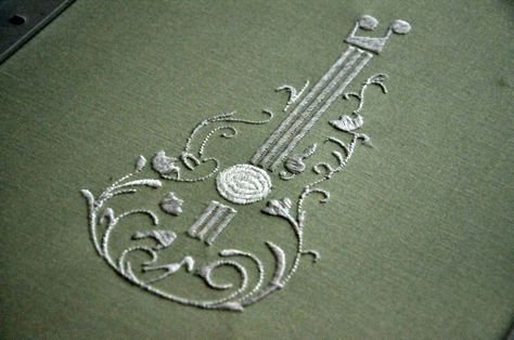 Musical Notes Embroidery, Music Themed Embroidery, Guitar Embroidery Designs, Piano Embroidery, Guitar Embroidery, Music Embroidery, Floral Guitar, Birthday Embroidery, Simple Hand Embroidery Patterns