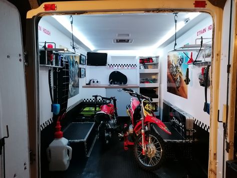 Old BT trailer turned into mx trailer. Powered by batteries, charged by solar panel. Motocross Trailer, Enclosed Trailer Cabinets, Trailer Cabinets, Converted Cargo Trailer, Moto Van, Dirt Scooter, Cargo Trailer Camper Conversion, Trailer Organization, Garage Design Interior