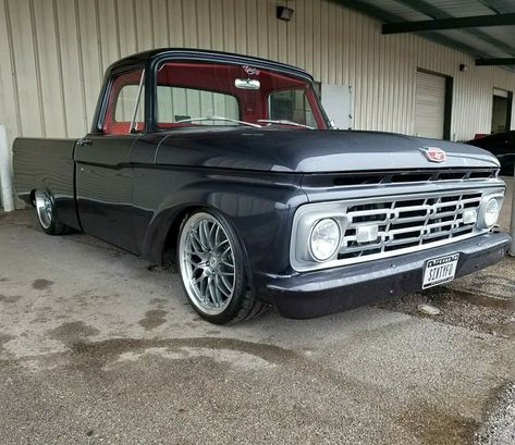 Customised Trucks, Lowrider Trucks, Dream Car Garage, Vintage Pickup Trucks, Old Ford Trucks, Ford Car, Classic Ford Trucks, Chevy Pickup Trucks, Truck Yeah