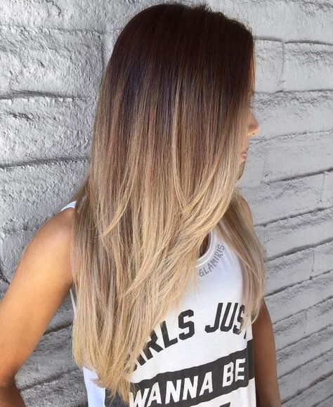 **** this cut and cascading ombré ***** #goals  Long Layered Brown To Blonde Ombre Cabelo Ombre Hair, Brown To Blonde Ombre, Female Hairstyles, Ombre Blond, Ombre Hair Blonde, Hair Blond, Kadeřnické Trendy, Long Layered Haircuts, Vlasové Trendy