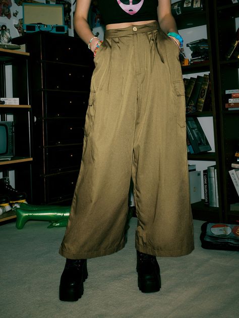 Army Green Casual   Polyester Plain Wide Leg Embellished Non-Stretch  Women Bottoms Dark Green Wide Leg Pants, Green Wide Leg Pants Outfit, Wide Leg Pants Outfit, Army Green Pants, Women Bottoms, Balloon Pants, Street Life, Women Pants, Green Pants