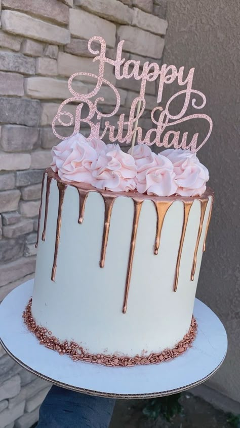 Cake With Decorations, Rose Gold Cake Decorating Ideas, Rose Gold Themed Cake, Birthday Cake For 11, Forty And Fabulous Cake, Custom Cake Designs, Simple Cakes For Women Birthdays, Birthday Cake Ideas Rose Gold, Cake Decorating Designs Birthday