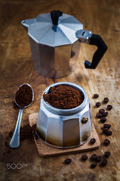 Caffettiera by Žana Plosnić / 500px Coffee Facts, Coffee World, Coffee Wallpaper, Moka Pot, Coffee Pictures, Coffee Photography, Stove Top Espresso, Chocolate Coffee, Coffee Cafe