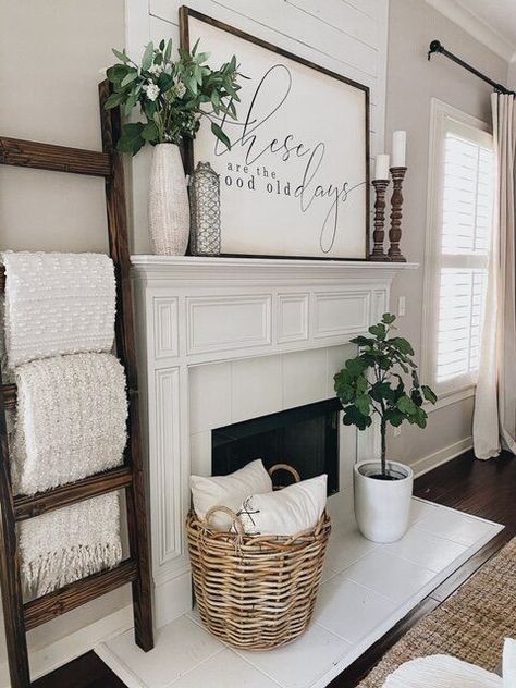 Entryway and living room decor ideas || Modern Farmhouse Starter Home Decor, Den Remodel, Fireplace Mantle Decor, Cozy Nest, Decor Western, Modern Farmhouse Living, Pallet Creations, Dekorasi Kamar Tidur, Modern Farmhouse Living Room