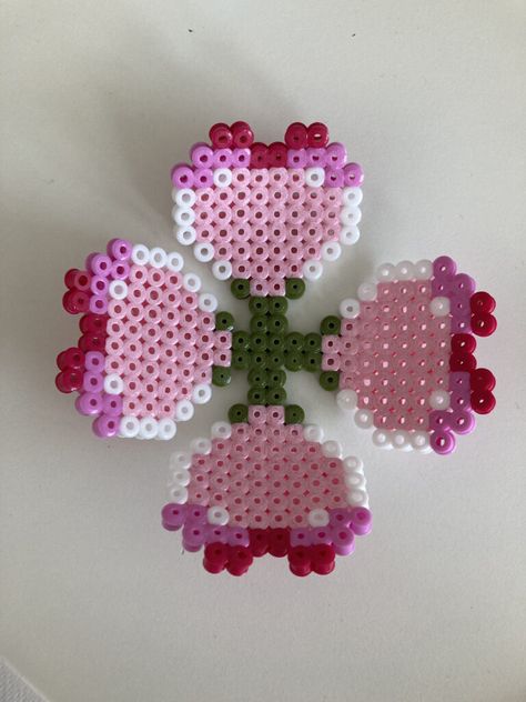 Pixel Art Fleur, Hama Beads 3d, Beaded Bouquet, Easy Perler Bead Patterns, Easter Activities For Kids, Easy Perler Beads Ideas, Hama Beads Design, Hama Beads Patterns, Diy Perler Beads