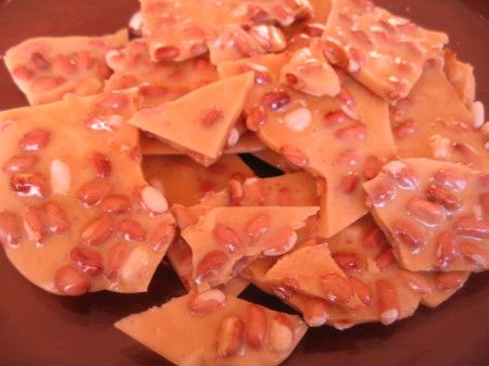 Habanero Honey Peanut Brittle — AT HOME WITH REBECKA Peanut Brittle Recipe, Honey Soy Chicken, Brittle Recipes, Honey Yogurt, Honey Cookies, Peanut Butter Honey, Peanut Brittle, Traditional Cakes, Honey Recipes