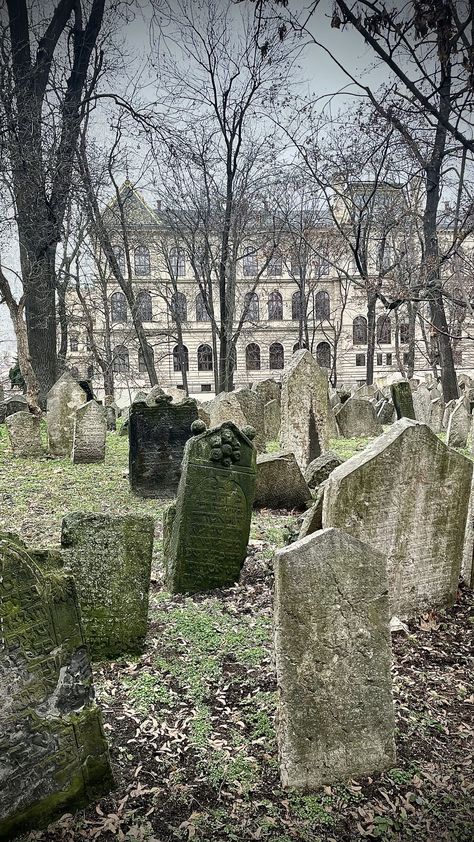 Old Jewish cemetery,Prague Jewish Cemetery, Prague, Cemetery