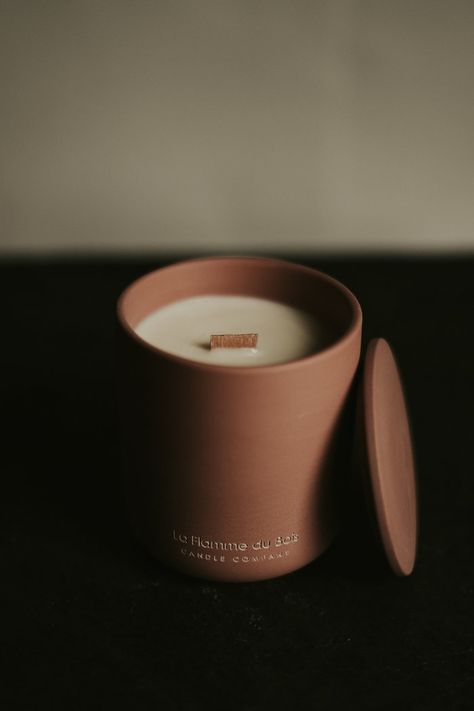 Candle With Wood Wick, Wooden Wick Candles Aesthetic, Candles Aesthetic Dark, Wood Wick Candle, Musk Perfume, Skin Care Toner Products, Wooden Wick Candles, Handmade Soy Candle, Candle Aesthetic