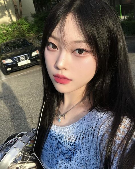 Asian Face Claim, Asian Face, Korean Eye Makeup, Ethereal Makeup, August 19, Beauty Icons, 가을 패션, Vintage Hairstyles, Face Claims