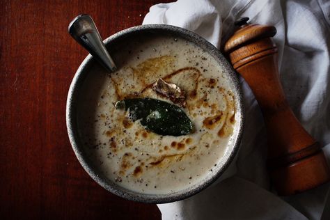 Sage Soup, Autumn Soup, Cauliflower Mushroom, Porcini Mushroom, Mushroom Soup Recipes, Fall Soup Recipes, Porcini Mushrooms, Fall Soups, Cauliflower Soup