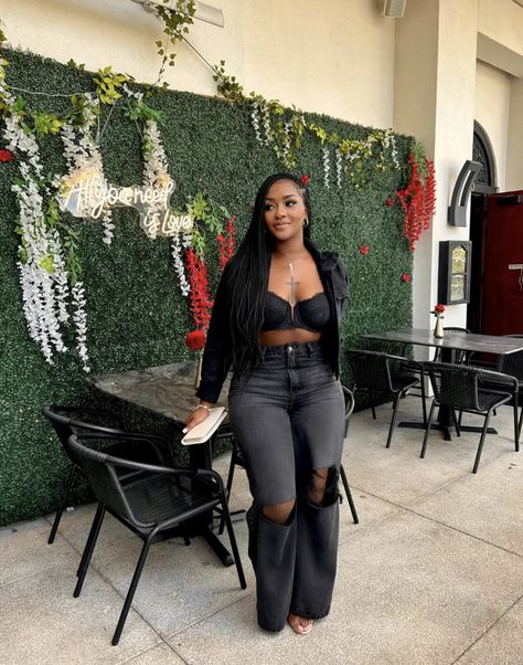 Black And Pop Of Color Outfit, Dressy Casual Brunch Outfits, Off The Shoulder Top Outfit Black Women, Date Night Outfit Black Woman Casual, Dressy Casual Black Women, Summer Outfit Inspiration Black Women, Bougie Outfits Black Women, Mother Day Outfit Ideas Black Women, Black Brunch Outfit Black Woman