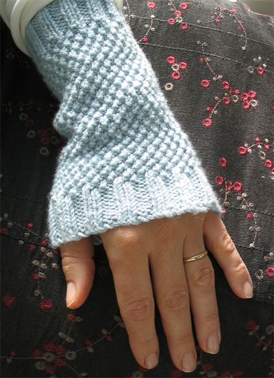 Wristwarmers2 Hand Warmers Knitting Pattern Free, Knitted Wrist Warmers Pattern Free, Crochet Arm Warmers Free Pattern, Baby Blanket Knitting Pattern Easy, Knitted Gloves Mittens, Knitted Wrist Warmer, Julie Williams, Autumn Sun, Little Cotton Rabbits