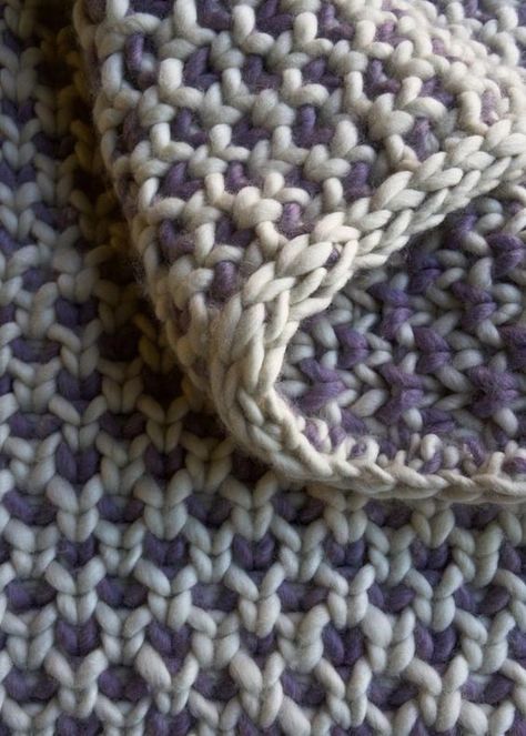 Gentle giant cosy blanket Hantverk Diy, Giant Yarn, Purl Bee, Knit Blankets, Purl Soho, Knit Purl, Knitted Afghans, Knitted Blanket, Seed Stitch