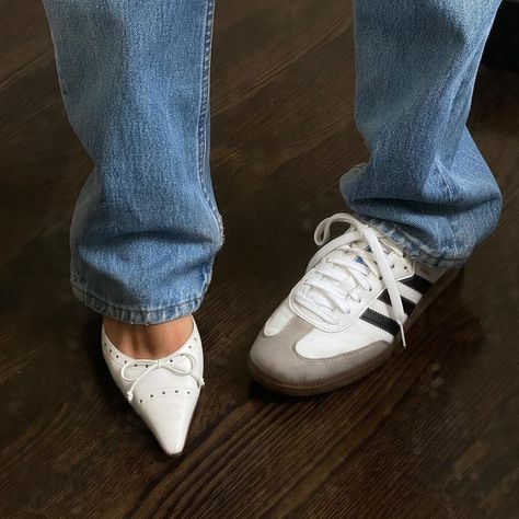 The Millennial Decorator on Instagram: “Shoe drop 2 now loading…. Drop date to be announced soon!” Adidas Samba Outfit, Samba Outfit, Skandinavian Fashion, Uppsala, Kaia Gerber, Mode Vintage, Adidas Samba, Fashion Killa, Mode Outfits