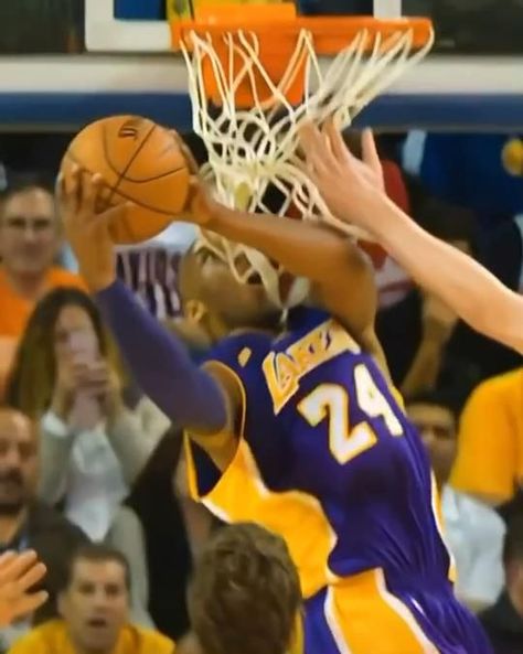 Kobe Bryant moment [Video] | Basketbol, Spor, Videolar Kobe Dunking, Kobe Bryant Video, Kobe Bryant Dunking, Nba Best Dunks, Kobe Brayant, Kobe Bryant Dunk, Basketball Video, Basketball Problems, Mvp Basketball