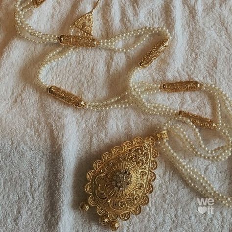 Algerian Wedding, Algerian Jewelry, Wedding Clothes, Jewelry Essentials, Weeding, Wedding Outfit, Gold Jewelry, Gold Necklace, Fine Jewelry