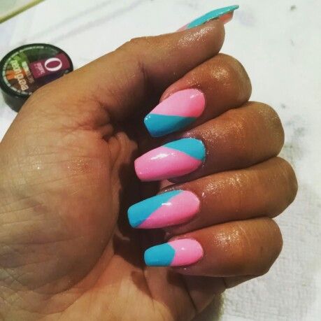 Neon Pink And Blue Nails, Nail Ideas Pink And White, Hot Pink And Blue Nails, Teal And Pink Nails, Pink And Teal Nails, Pink And Turquoise Nails, Pink And Blue Nails, Nail Designs Pink, Pink Blue Nails