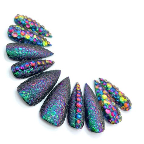 Dragon Scale Nails, Chromatic Color, Chrome Purple, Scale Texture, Funky Nail Designs, Stone Nail Art, Nails Size, Chrome Nail Art, Luxury Press On Nails