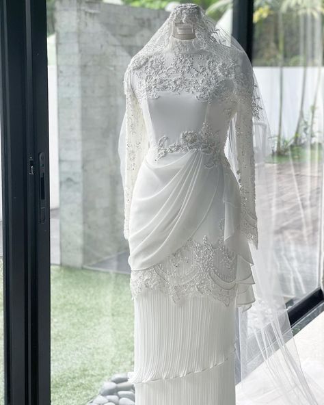 Melayu Wedding Dress, Malaysian Dress, Dress Wisuda, Melayu Wedding, Malay Wedding Dress, Nikah Outfit, Hijab Dress Party, Muslimah Wedding Dress, Nikah Dress